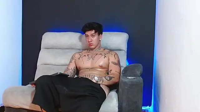 JUSTIN FULLER1 online show from 12-20-25, 08:32