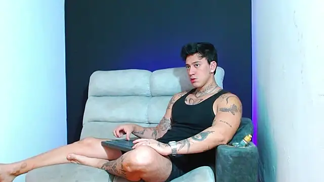 JUSTIN FULLER1 online show from 02-05-26, 06:12