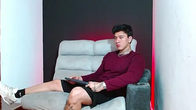 JUSTIN FULLER1 online show from 02-12-26, 12:49