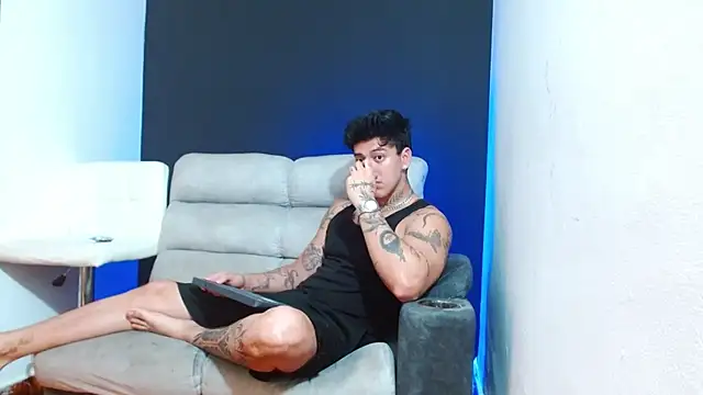 JUSTIN FULLER1 online show from 03-26-26, 02:22