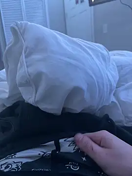 Snapshot of daddyjake101 chatting on 02-05-26, 01:32 daddyjake101 online show from 02-05-26, 01:32