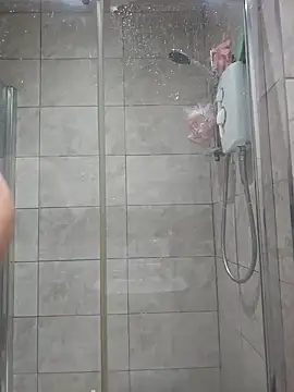 Meganroxtattoo online show from 12-17-24, 08:34