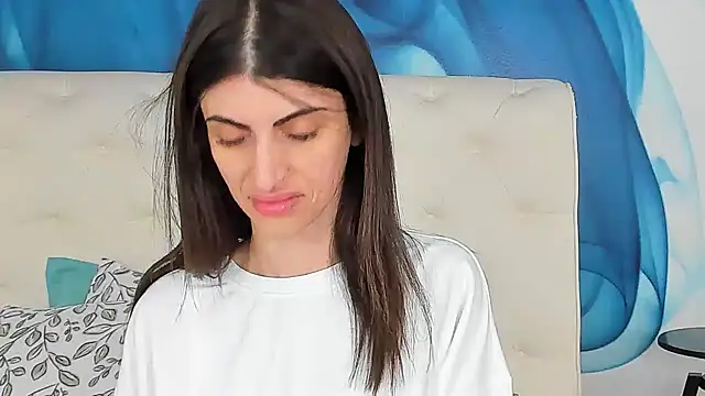 SkinnyDolly online show from 04-24-26, 03:20