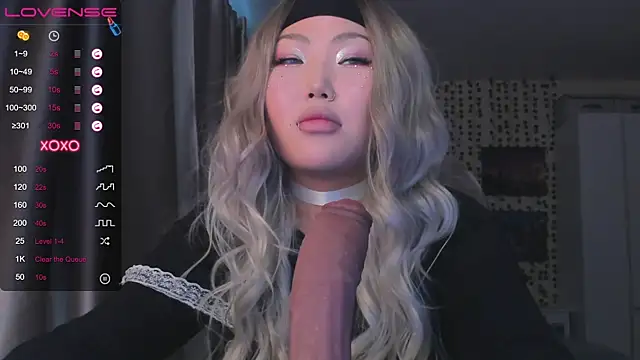 Snapshot of uko_sa chatting on 02-14-25, 12:03 uko sa online show from 02-14-25, 12:03