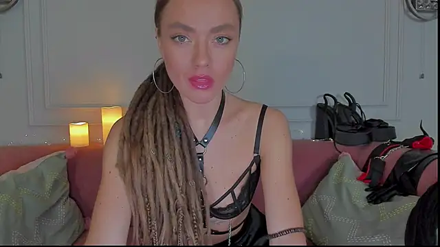 KellyFouler online show from 02-22-25, 01:57