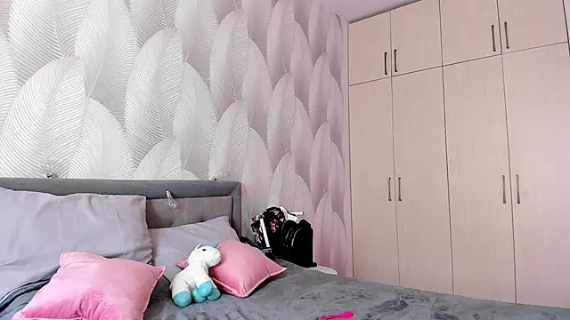 Bambiii bby online show from 02-05-25, 06:13