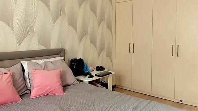 Bambiii bby online show from 04-13-26, 02:50