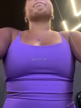 lariic online show from 09-22-25, 07:27