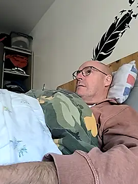 bogland33 online show from 10-16-25, 11:44