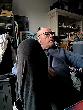 bogland33 online show from 03-28-26, 10:04