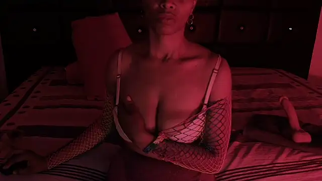 Snapshot of SashaBrianna99 chatting on 11-13-25, 02:10 SashaBrianna99 online show from 11-13-25, 02:10