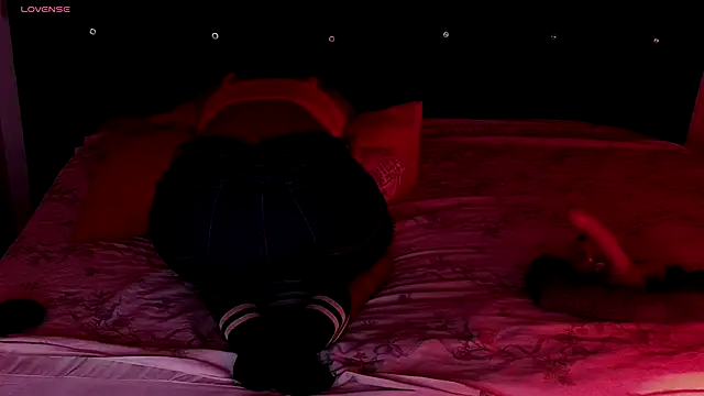 Snapshot of SashaBrianna99 chatting on 11-15-25, 04:21 SashaBrianna99 online show from 11-15-25, 04:21