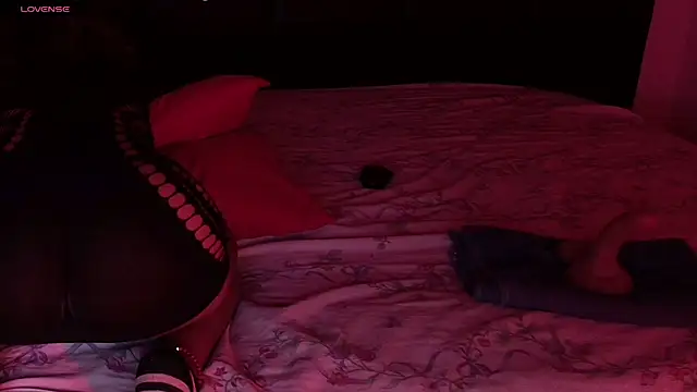 Snapshot of SashaBrianna99 chatting on 11-16-25, 10:10 SashaBrianna99 online show from 11-16-25, 10:10