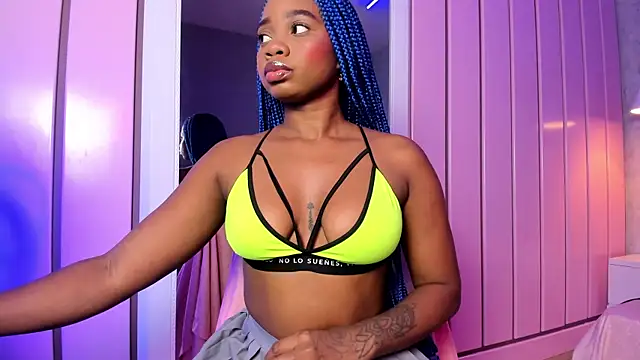 johannaMiller1 online show from 12-12-24, 04:37