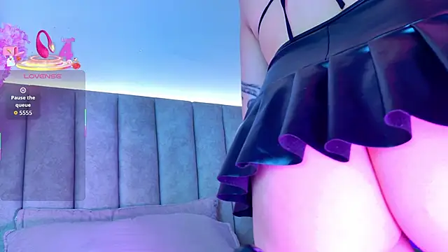 Snapshot of Doyeon_Dae chatting on 09-18-25, 02:35 Doyeon Dae online show from 09-18-25, 02:35