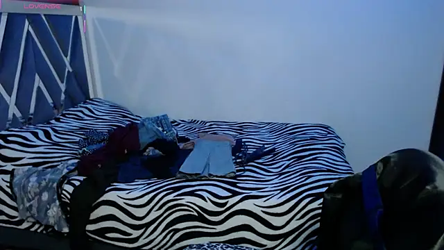 Amber Lovely online show from 09-26-25, 01:53