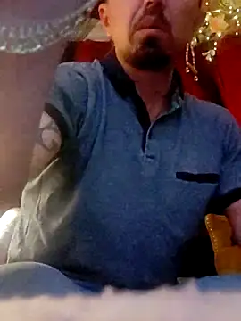 Snapshot of HungJonny99 chatting on 03-02-25, 11:42 HungJonny99 online show from 03-02-25, 11:42