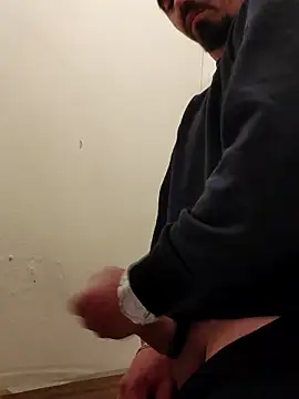 Snapshot of HungJonny99 chatting on 03-13-25, 02:05 HungJonny99 online show from 03-13-25, 02:05