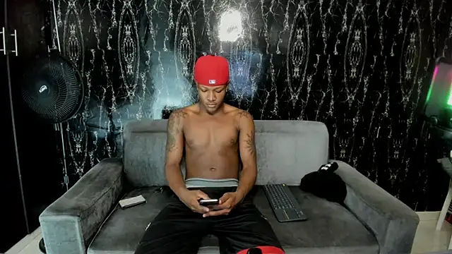 Alid 17 online show from 10-18-25, 07:25