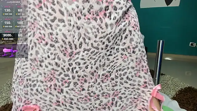 kinky polar online show from 11-13-25, 03:16