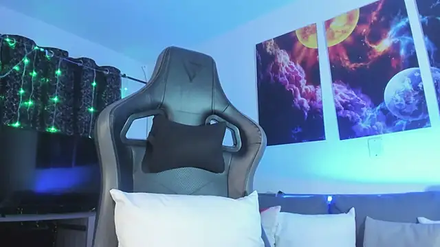 Snapshot of Lazy_Blake chatting on 03-20-25, 10:32 Lazy Blake online show from 03-20-25, 10:32