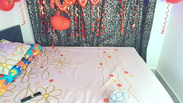 Snapshot of Lazy_Blake chatting on 09-21-25, 06:04 Lazy Blake online show from 09-21-25, 06:04