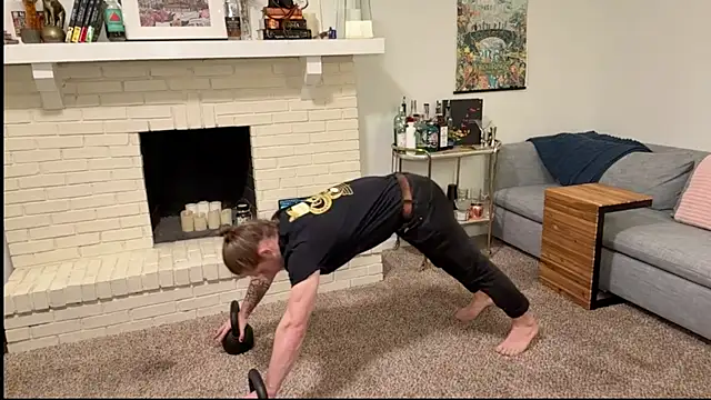 Snapshot of DaddydayDrinkzz chatting on 12-03-24, 07:43 DaddydayDrinkzz online show from 12-03-24, 07:43