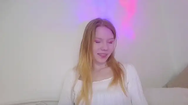 Esme Runn online show from 02-28-25, 08:20