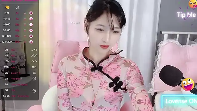 Snapshot of -Jolene-688- chatting on 12-31-24, 07:29 -Jolene-688- online show from 12-31-24, 07:29