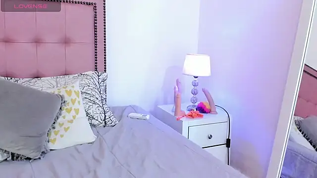 CarolinaGlamour online show from 02-04-25, 11:16