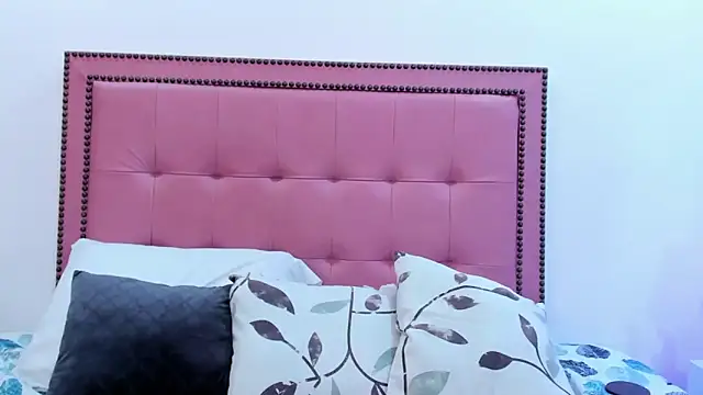 CarolinaGlamour online show from 02-05-25, 11:17