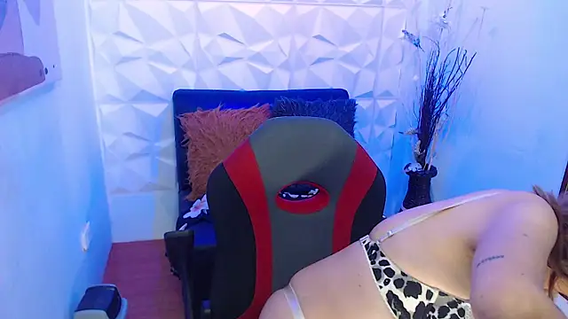 Diana serna online show from 01-30-25, 12:37