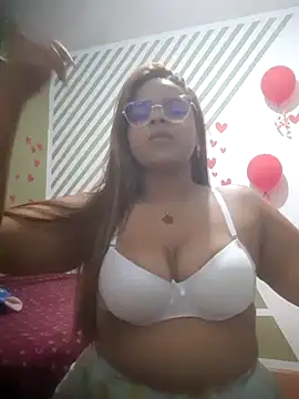 Evabigass online show from 02-15-25, 09:59