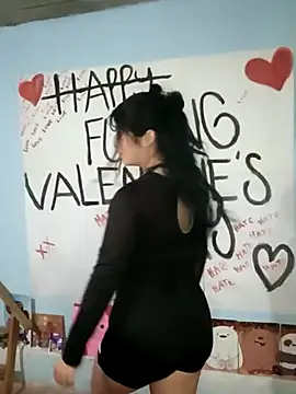 Elvishcassie  online show from 02-20-25, 10:59