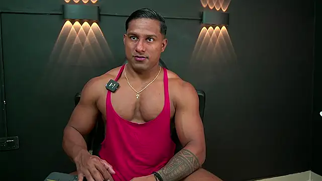 Snapshot of CallumMuscle chatting on 01-01-25, 05:33 CallumMuscle online show from 01-01-25, 05:33