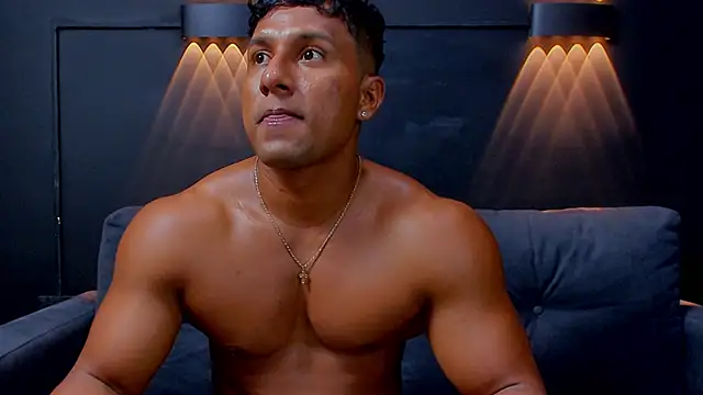 Snapshot of CallumMuscle chatting on 02-08-25, 09:24 CallumMuscle online show from 02-08-25, 09:24