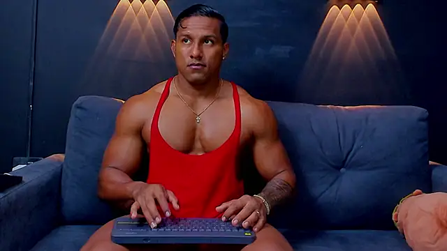 Snapshot of CallumMuscle chatting on 02-25-25, 09:42 CallumMuscle online show from 02-25-25, 09:42