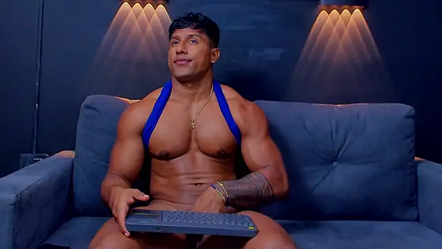 Snapshot of CallumMuscle chatting on 03-02-25, 10:03 CallumMuscle online show from 03-02-25, 10:03