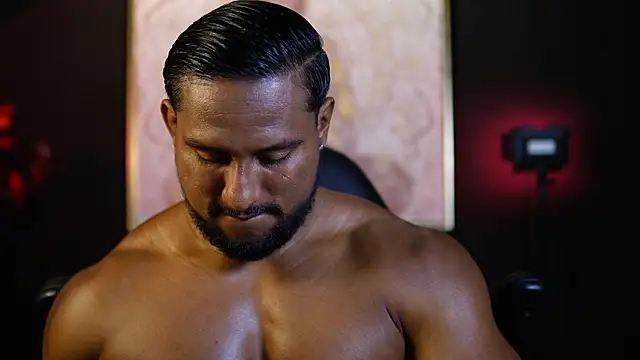 Snapshot of CallumMuscle chatting on 10-15-25, 07:14 CallumMuscle online show from 10-15-25, 07:14