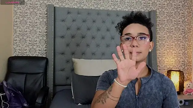 evafoxs online show from 03-19-25, 12:34