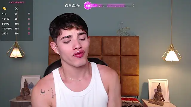Snapshot of AlejooTwink chatting on 01-14-25, 08:26 AlejooTwink online show from 01-14-25, 08:26