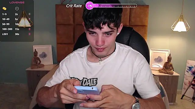 Snapshot of AlejooTwink chatting on 02-24-25, 06:15 AlejooTwink online show from 02-24-25, 06:15
