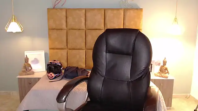 Snapshot of AlejooTwink chatting on 02-28-25, 12:43 AlejooTwink online show from 02-28-25, 12:43