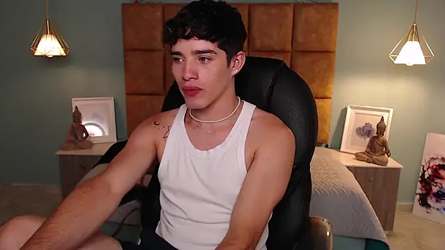 Snapshot of AlejooTwink chatting on 02-28-25, 09:44 AlejooTwink online show from 02-28-25, 09:44