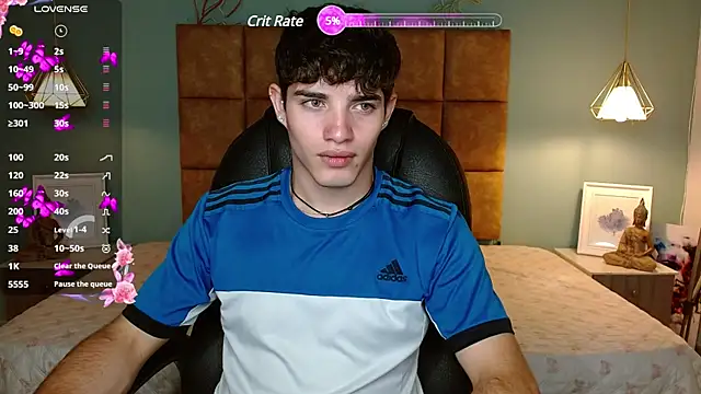 Snapshot of AlejooTwink chatting on 03-09-25, 06:11 AlejooTwink online show from 03-09-25, 06:11