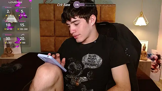 Snapshot of AlejooTwink chatting on 03-10-25, 09:18 AlejooTwink online show from 03-10-25, 09:18