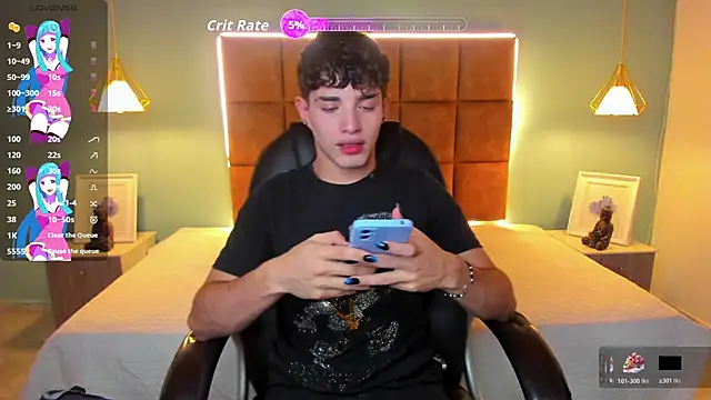 AlejooTwink online show from 12-15-25, 01:32