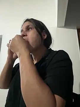 siri duque online show from 04-28-26, 02:27