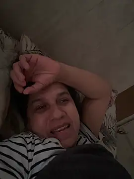 Snapshot of siri_duque chatting on 04-30-26, 01:39 siri duque online show from 04-30-26, 01:39