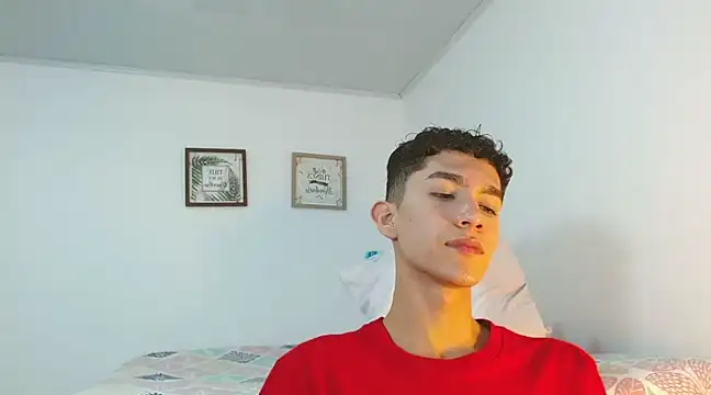 Noah tyler  online show from 12-09-24, 07:07